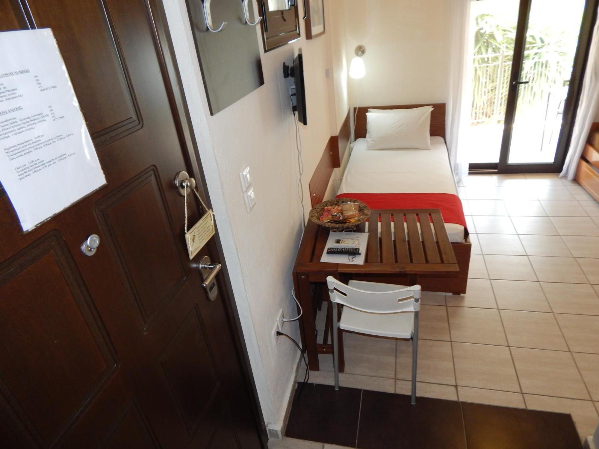 Kripis Studio Pefkochori Rom bilde